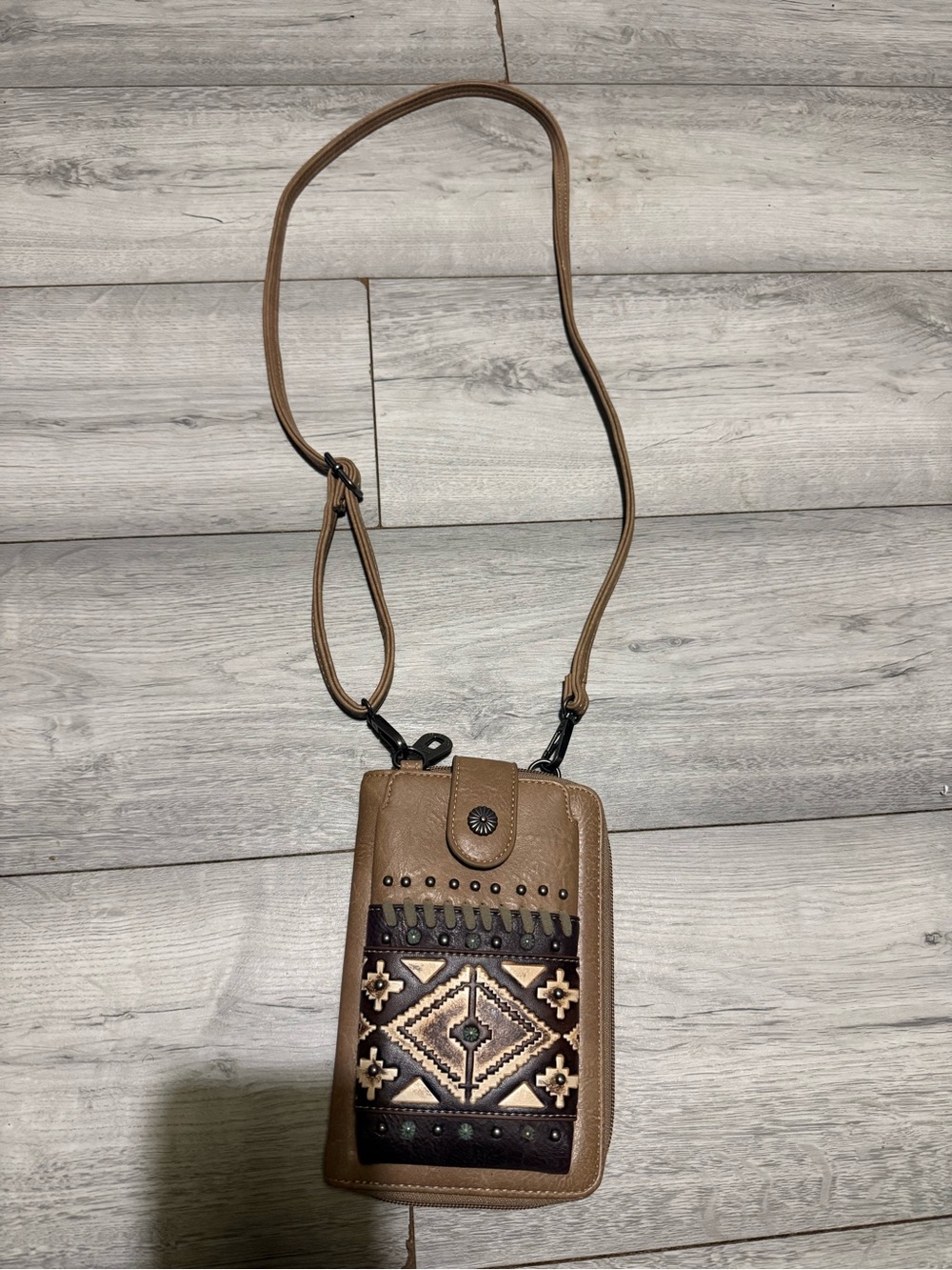 Brown Crossbody Wallet Purse with Embroidered Geometric Panel